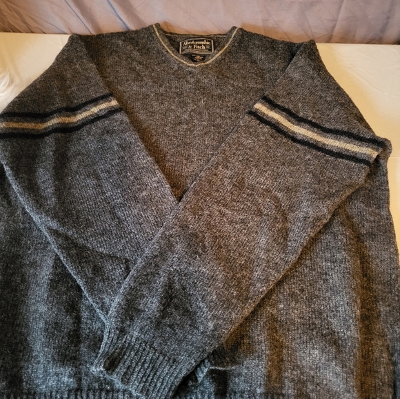 Vintage Abercrombie & Fitch Sweaters Size Large - Picture 3 of 4